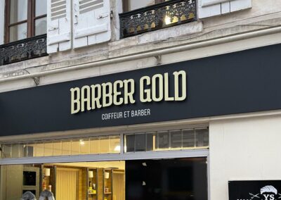 Enseigne Barber Gold salon de coiffure à Meaux 77